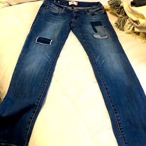 Women’s Cabi jeans in a size 4 slim boyfriend